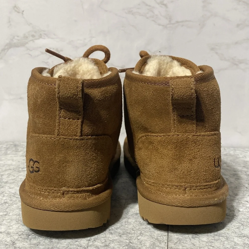 Ugg Neumel Kids Boots - Picture 3 of 12